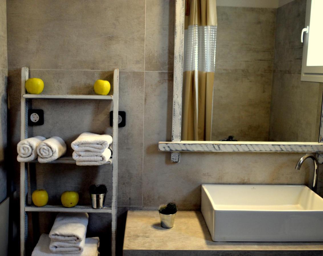 Ammos Luxury Suites Elia  Ngoại thất bức ảnh