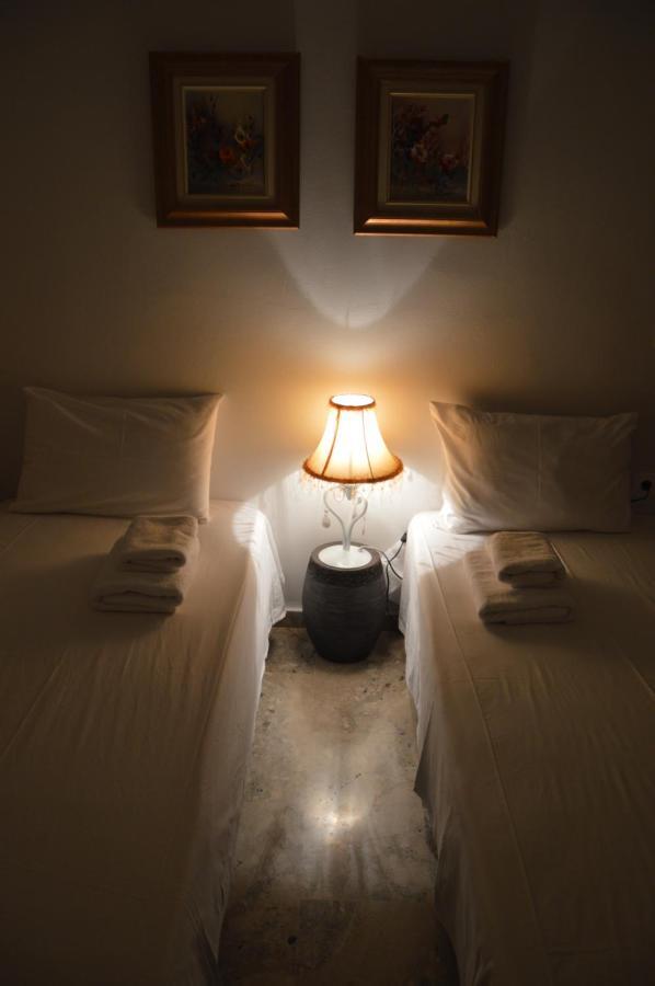 Ammos Luxury Suites Elia  Ngoại thất bức ảnh