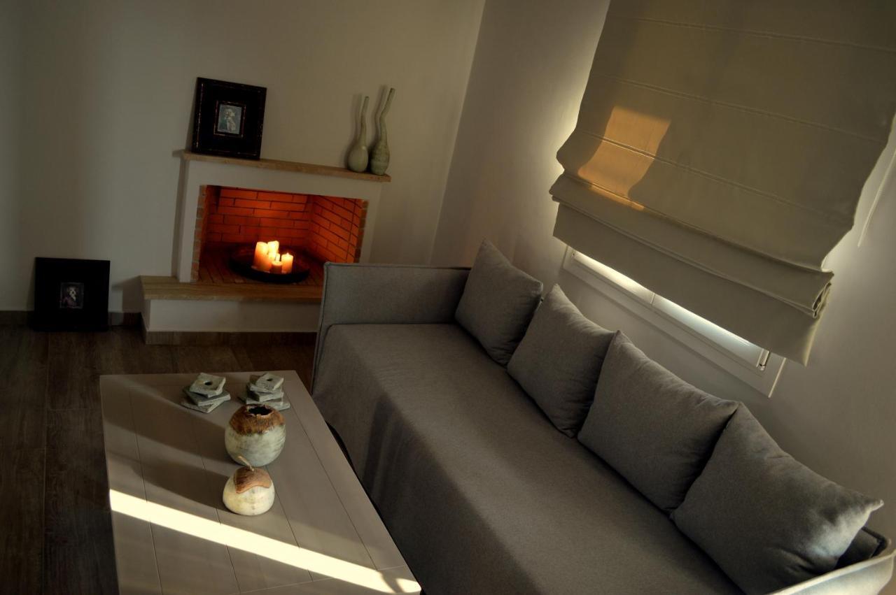 Ammos Luxury Suites Elia  Ngoại thất bức ảnh